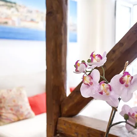 Typical Bairro Alto * Лиссабон