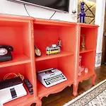 Typical Bairro Alto Апартаменти *