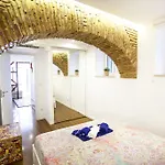Typical Bairro Alto * Лісабон