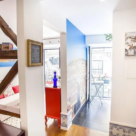 Typical Bairro Alto Apartman