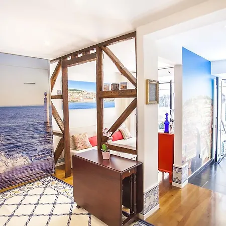 Typical Bairro Alto Apartman *